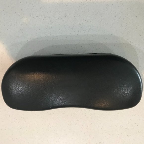 RAY-BAN Clamshell Eye Glass Case - Picture 2 of 4